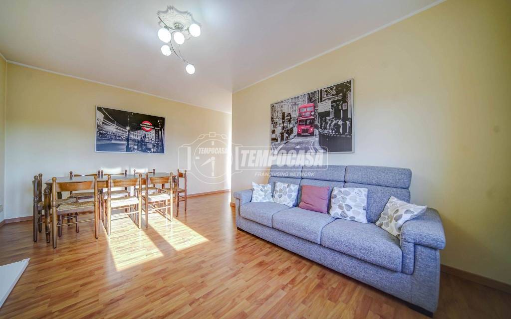 appartamento in vendita a Castelletto sopra Ticino
