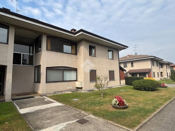 appartamento in vendita a Castelletto sopra Ticino