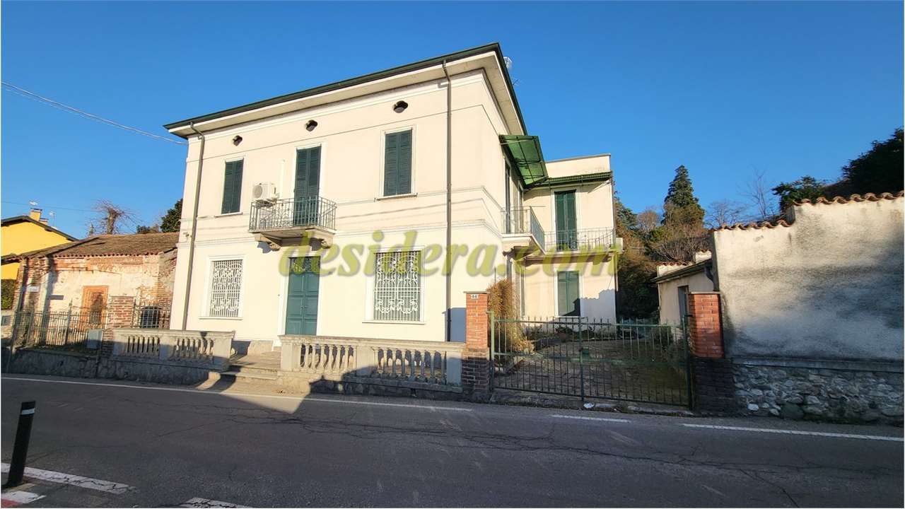 casa indipendente in vendita a Castelletto sopra Ticino