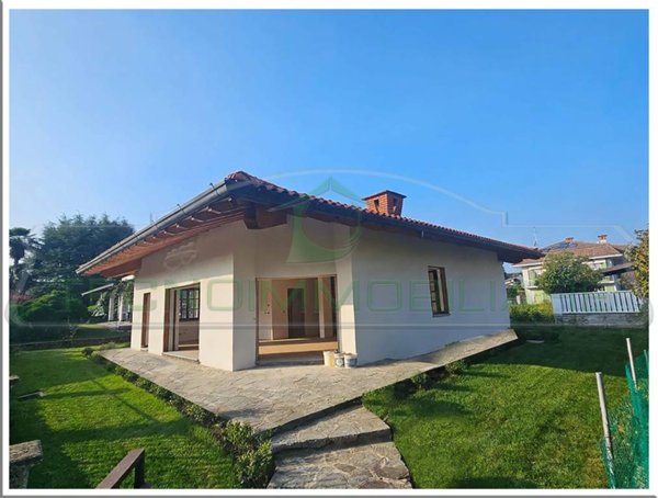 casa indipendente in vendita a Castelletto sopra Ticino