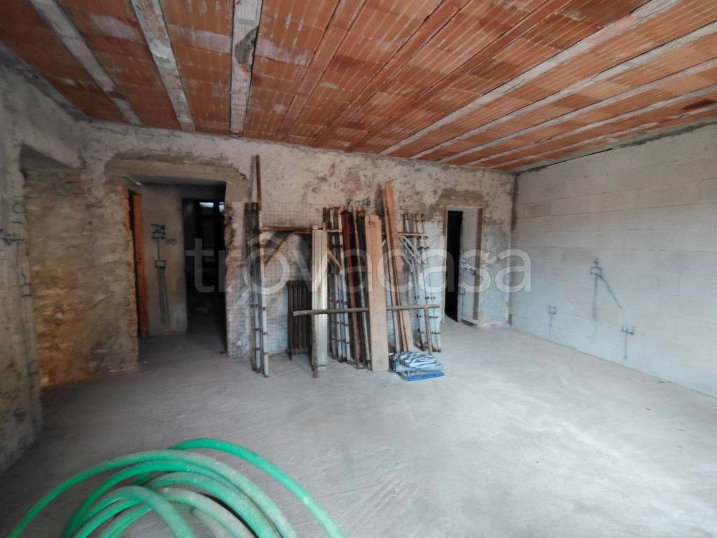 appartamento in vendita a Castelletto sopra Ticino