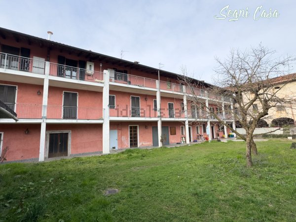 casa indipendente in vendita a Cavaglietto