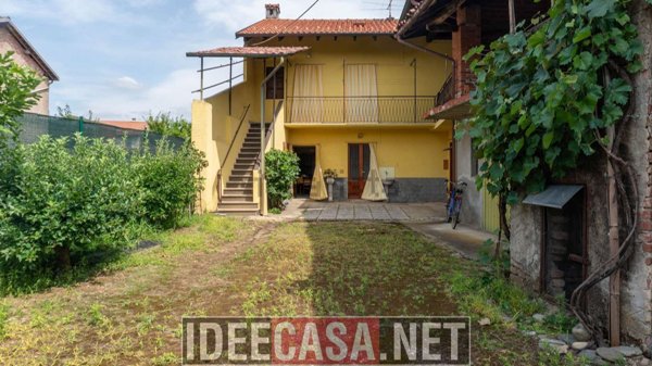 casa indipendente in vendita a Cavaglietto