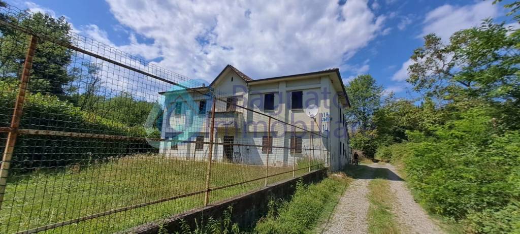 casa indipendente in vendita a Cavaglio d'Agogna