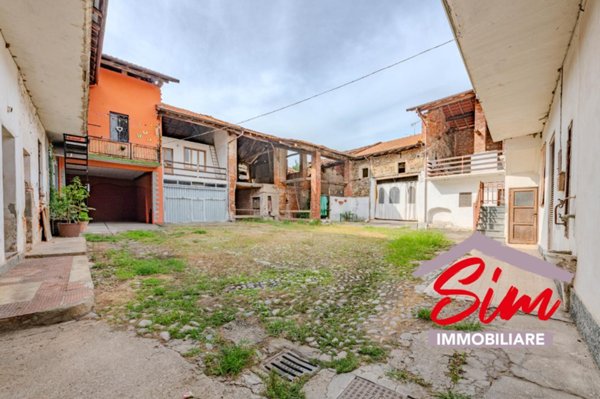 casa indipendente in vendita a Cavaglio d'Agogna
