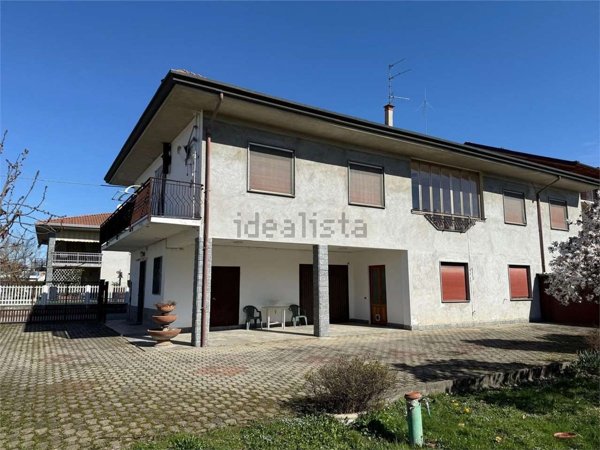 casa indipendente in vendita a Cavaglio d'Agogna