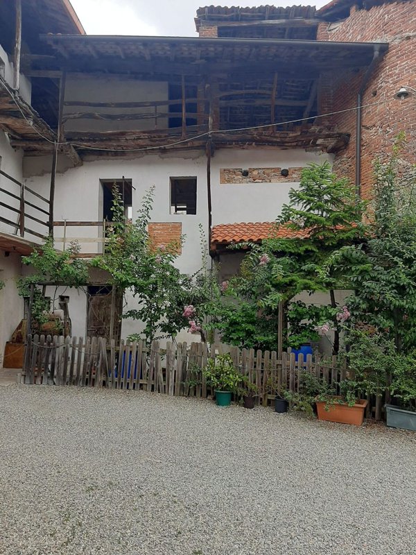 casa semindipendente in vendita a Cavaglio d'Agogna
