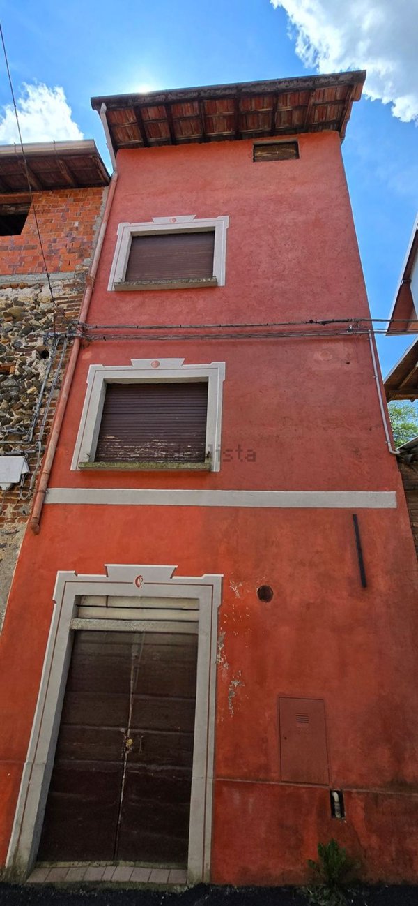 casa indipendente in vendita a Cavaglio d'Agogna