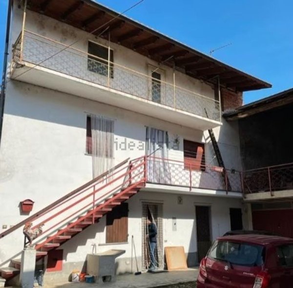 casa indipendente in vendita a Cavaglio d'Agogna