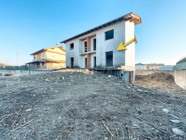 casa semindipendente in vendita a Cavaglio d'Agogna