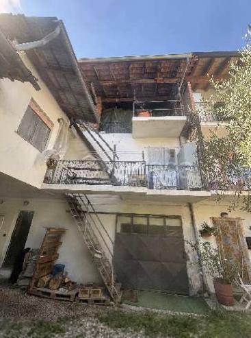 casa indipendente in vendita a Cavaglio d'Agogna