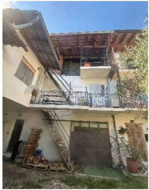 casa indipendente in vendita a Cavaglio d'Agogna