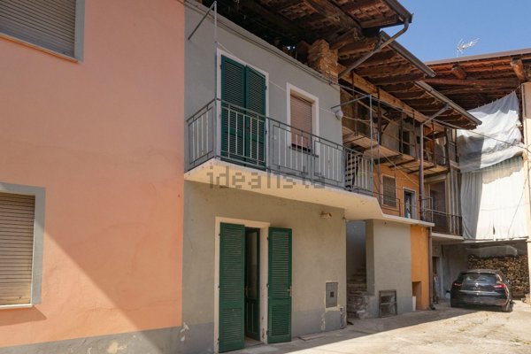 casa indipendente in vendita a Cavaglio d'Agogna