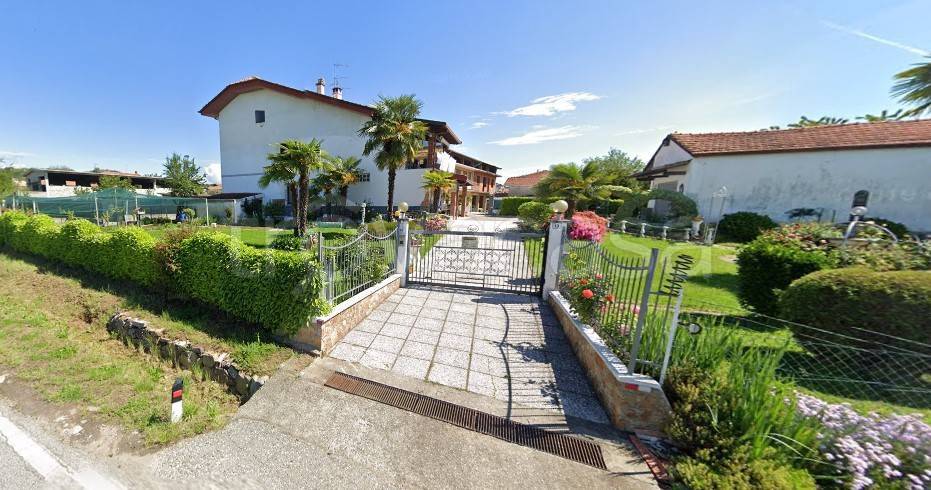 casa indipendente in vendita a Cavallirio