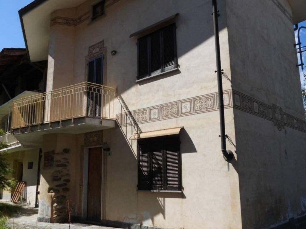casa indipendente in vendita a Cavallirio