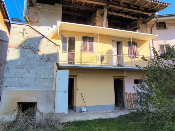 casa indipendente in vendita a Cavallirio