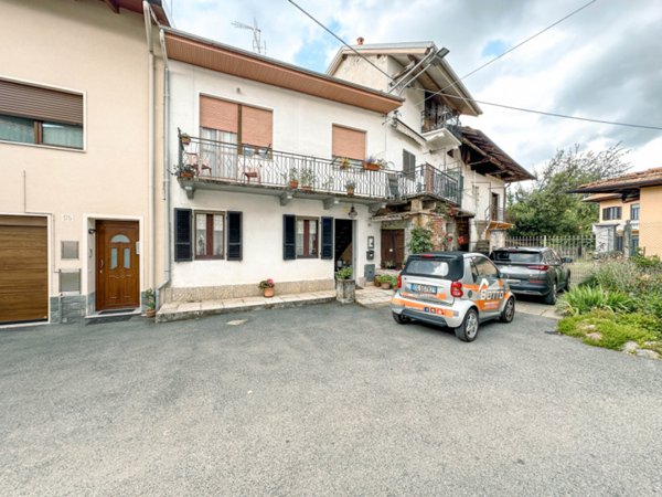 casa semindipendente in vendita a Cavallirio