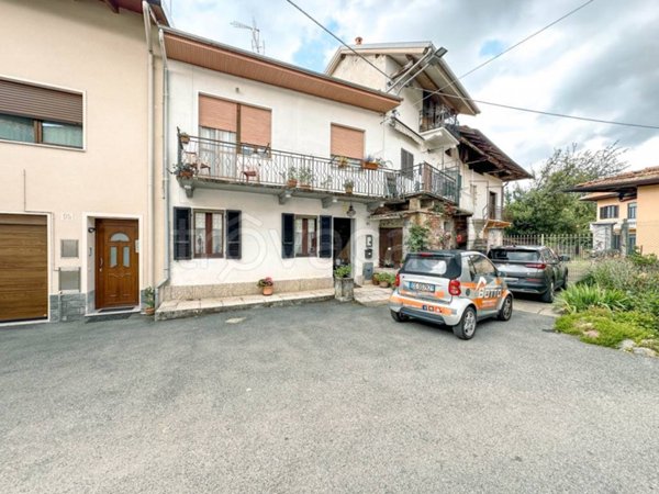 casa indipendente in vendita a Cavallirio