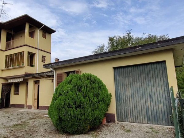 casa indipendente in vendita a Cavallirio
