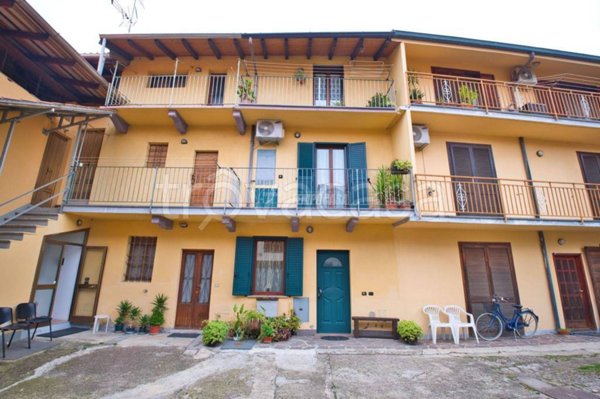 casa indipendente in vendita a Cerano
