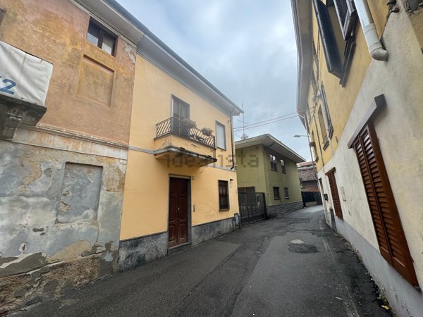 casa indipendente in vendita a Cerano