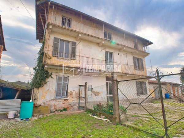 casa indipendente in vendita a Cerano