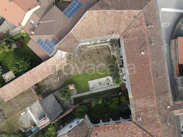 casa indipendente in vendita a Cerano