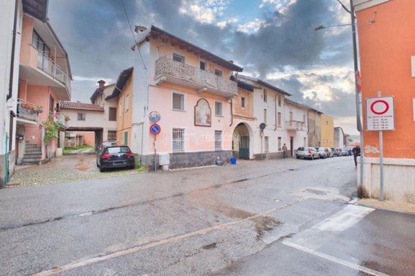 casa indipendente in vendita a Cerano