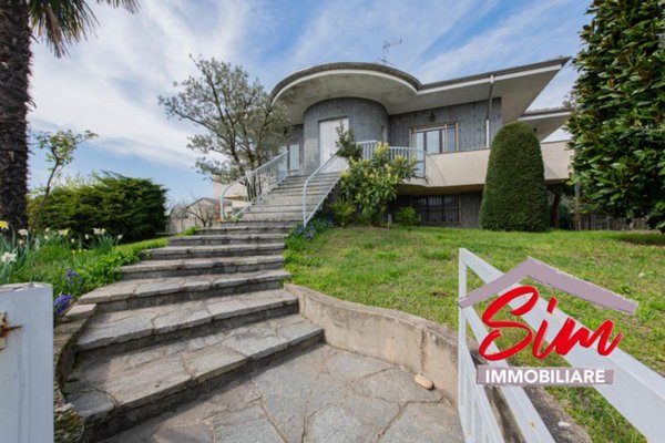 casa indipendente in vendita a Cerano