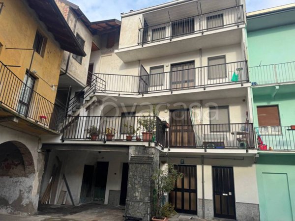 casa indipendente in vendita a Cerano