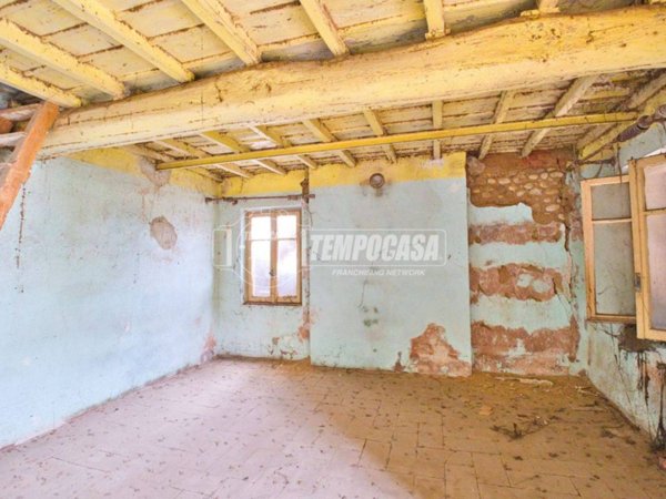 casa indipendente in vendita a Cerano