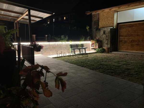casa indipendente in vendita a Cerano