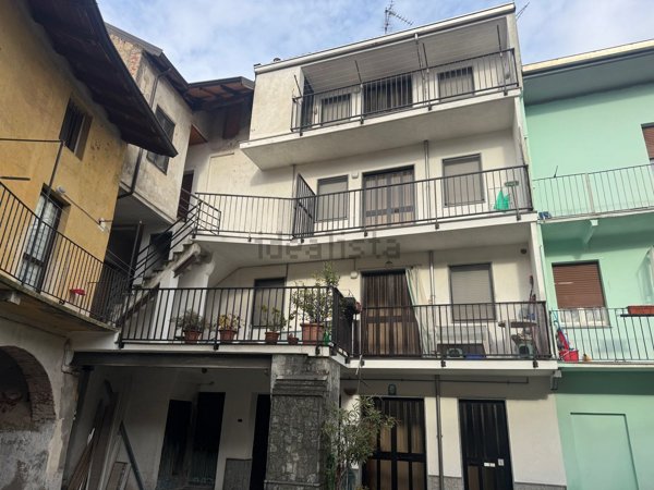 casa indipendente in vendita a Cerano
