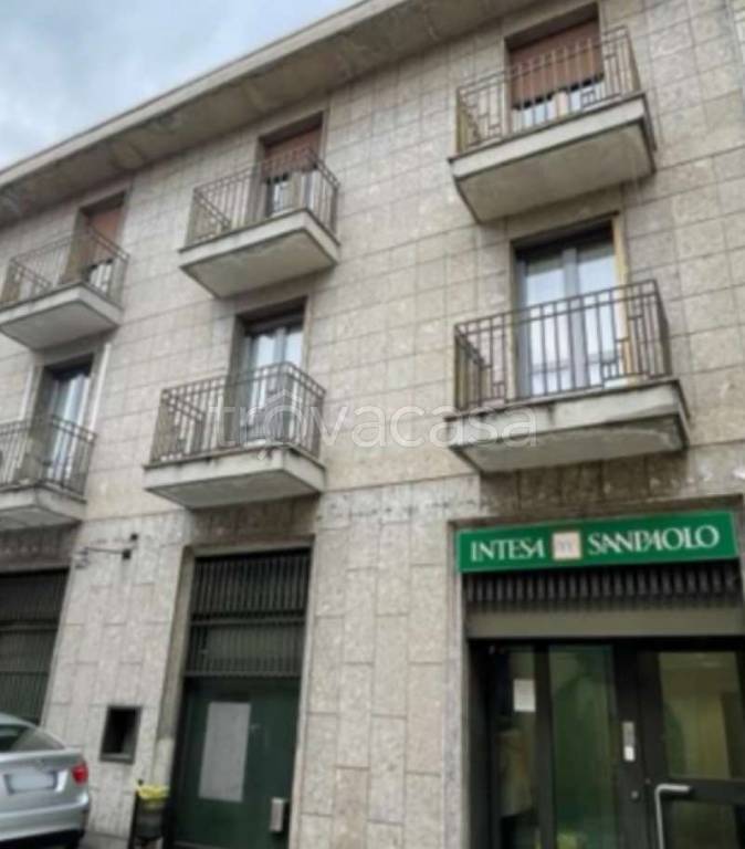 negozio in vendita a Cerano