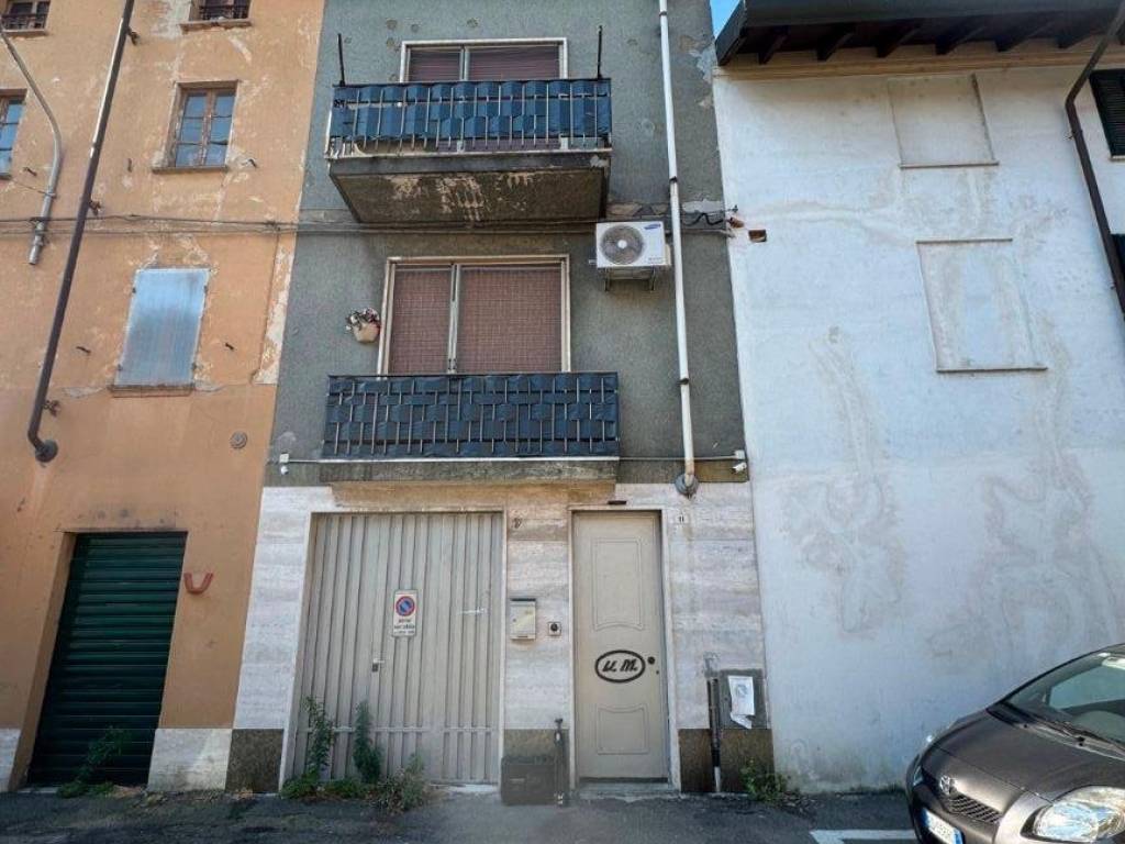 casa indipendente in vendita a Cerano