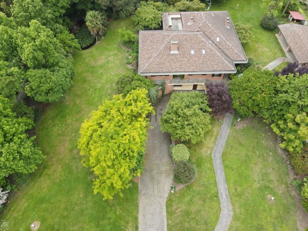 casa indipendente in vendita a Cerano