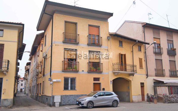 pentavano in vendita a Cerano