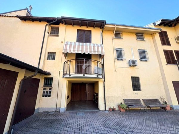 casa indipendente in vendita a Cerano