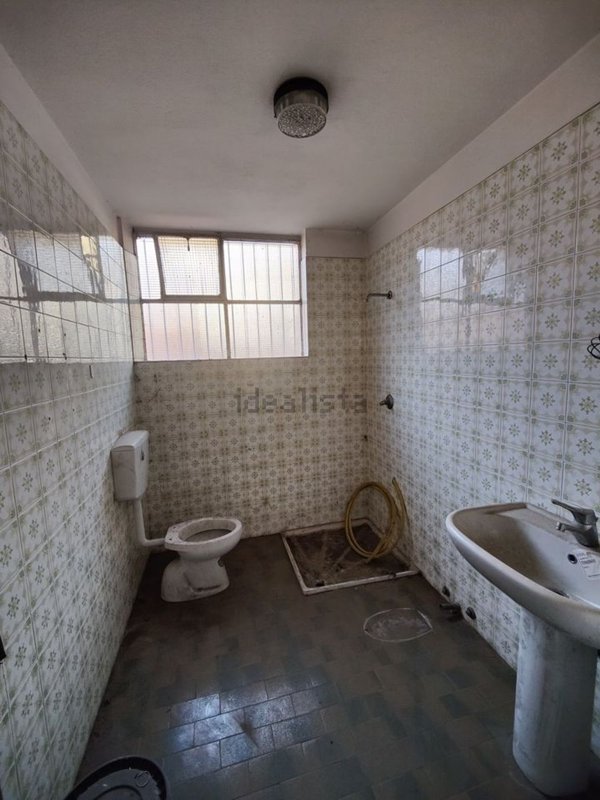 locale di sgombero in vendita a Cerano