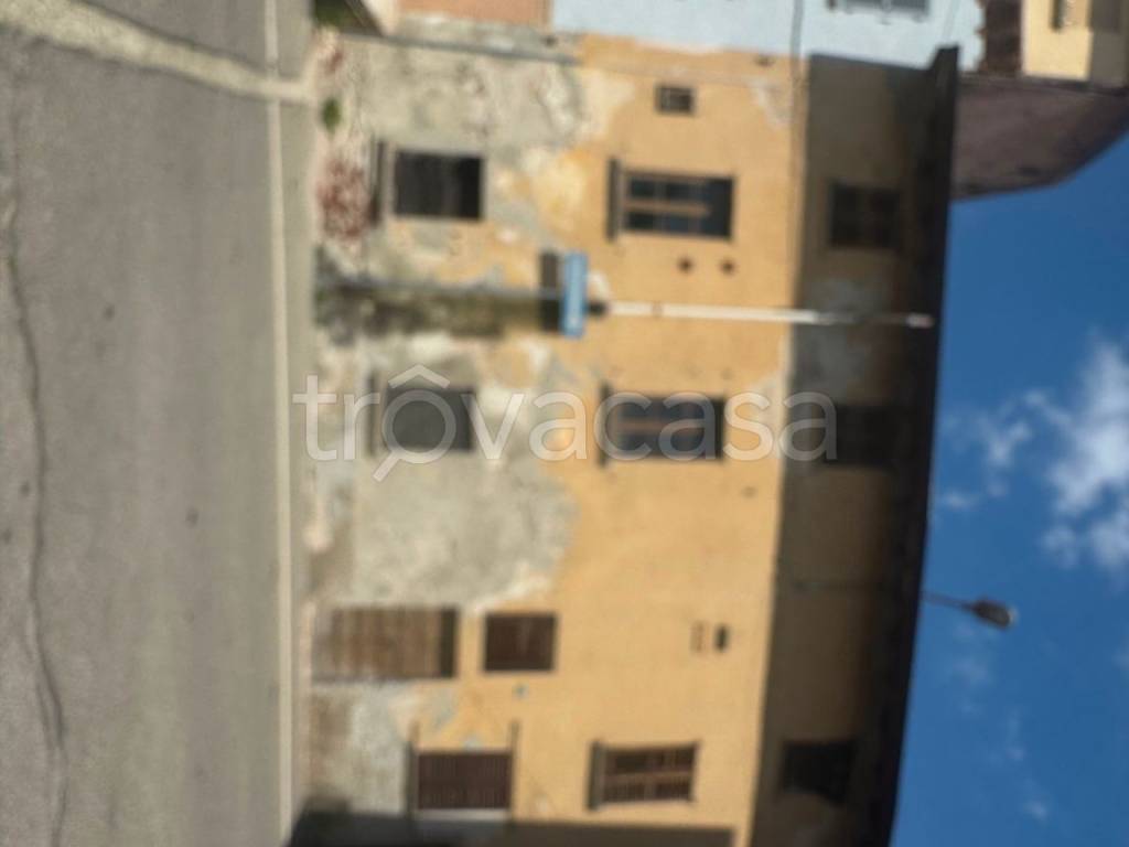 casa indipendente in vendita a Cerano