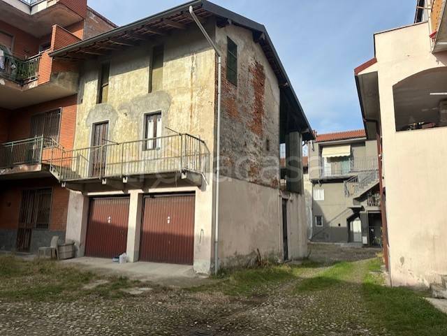 casa indipendente in vendita a Cerano