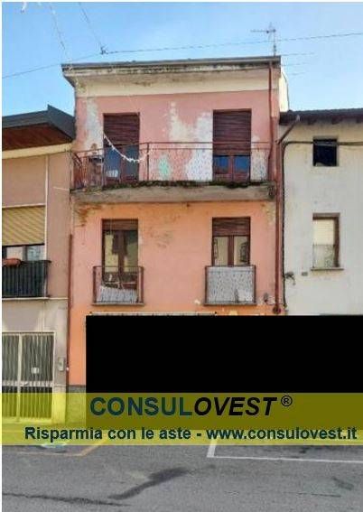 casa indipendente in vendita a Cerano