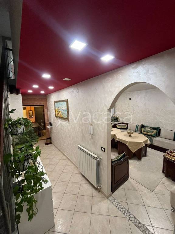 casa indipendente in vendita a Cerano