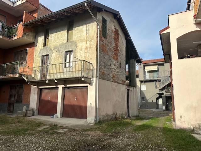 casa indipendente in vendita a Cerano