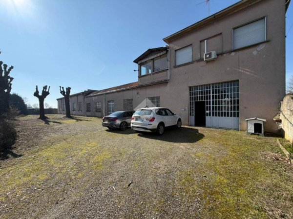 multivano in vendita a Cerano