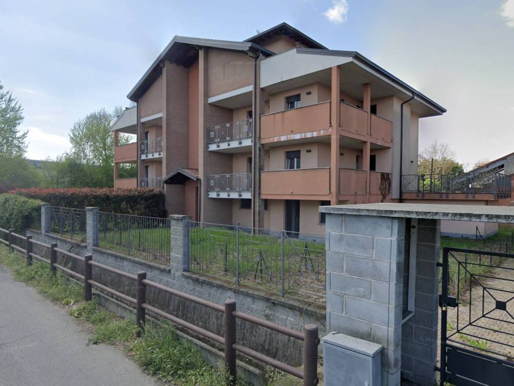 casa indipendente in vendita a Cerano