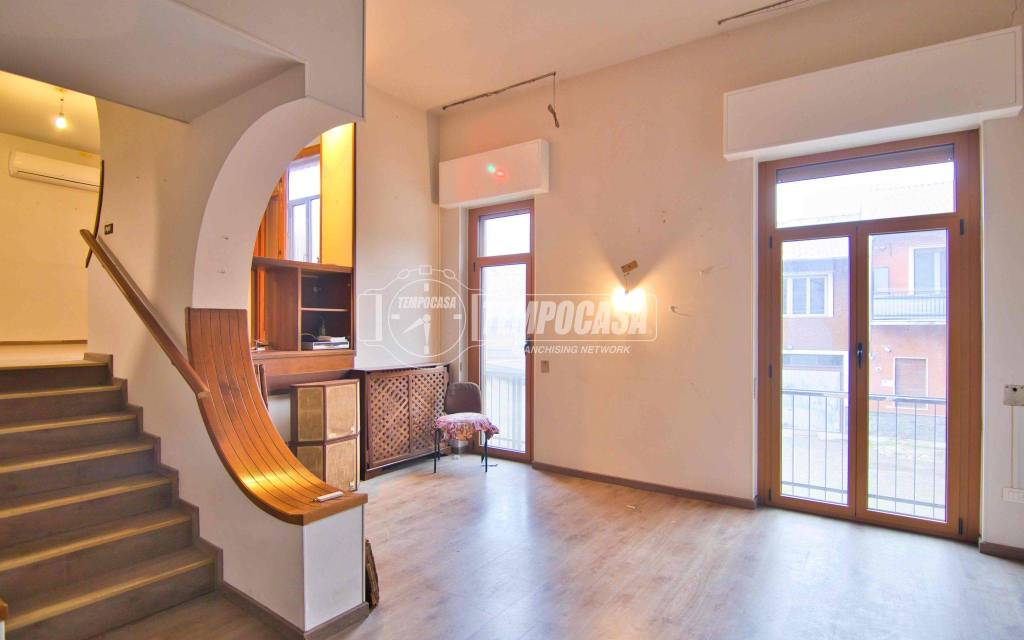 casa indipendente in vendita a Cerano