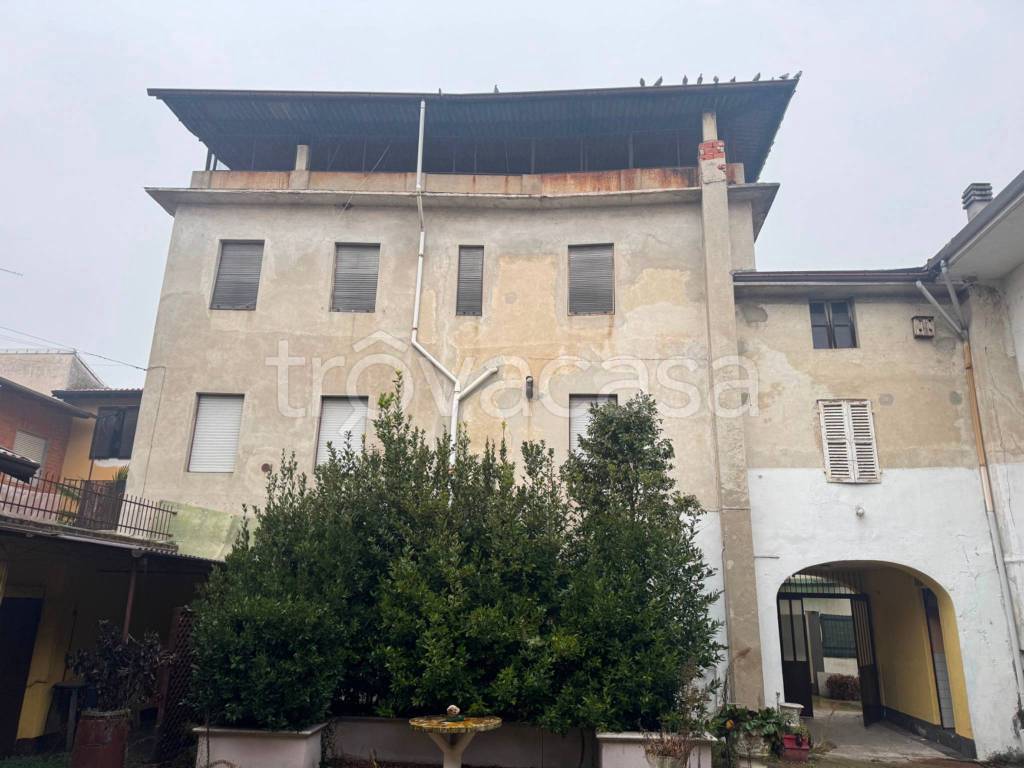 villa in vendita a Cerano