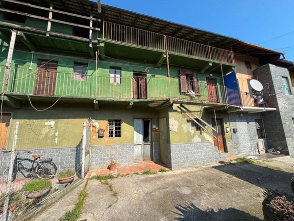 casa indipendente in vendita a Cerano