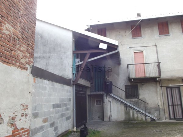 casa indipendente in vendita a Cerano